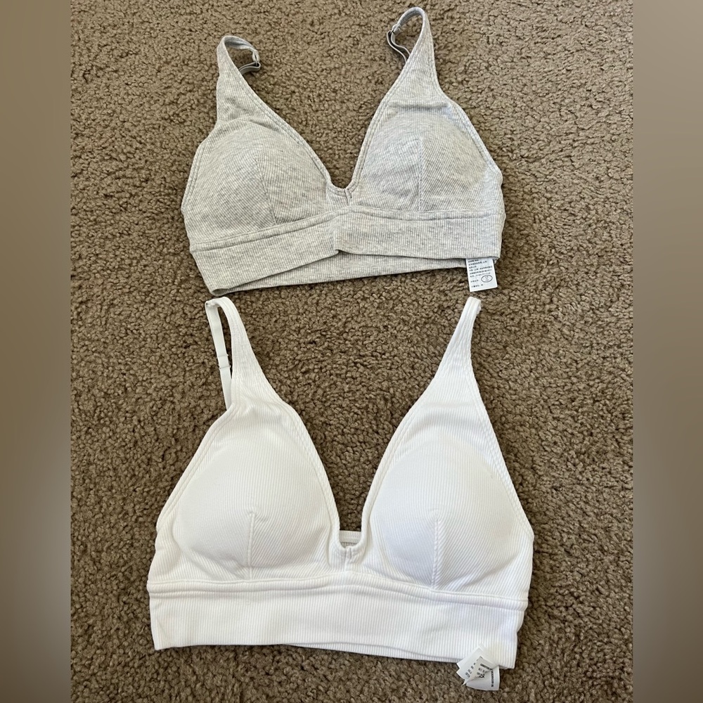 New 2 pack gilly hicks bras